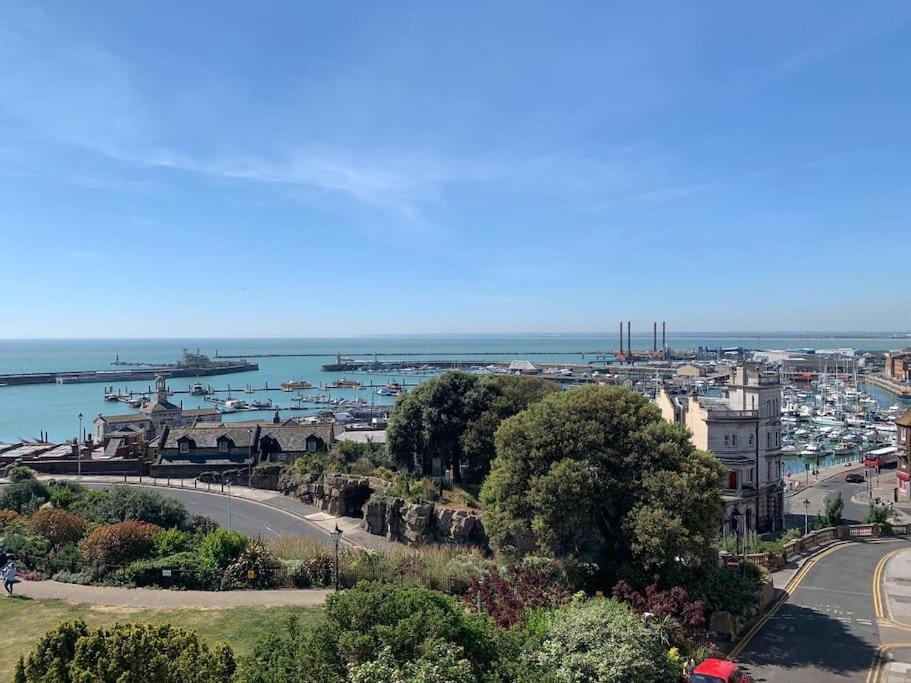 Georgian 5 Storey House, Seaviews, Cinema Room Ramsgate Buitenkant foto
